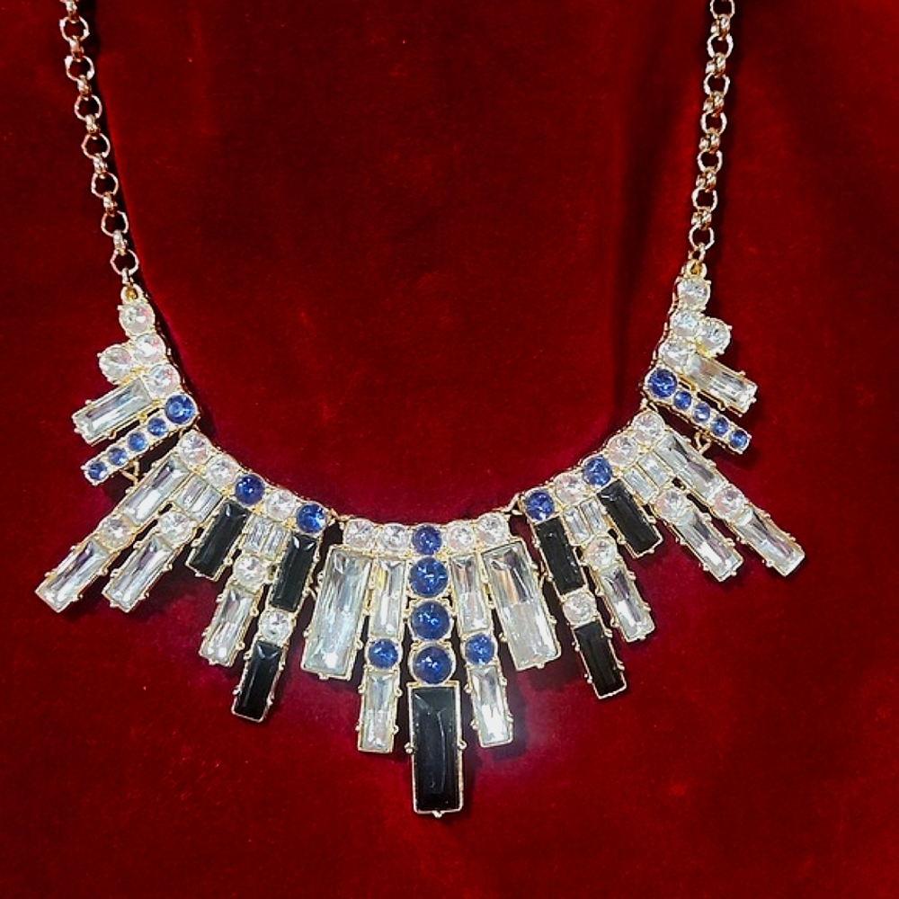 Three Statement Necklaces - Picture 12 of 12